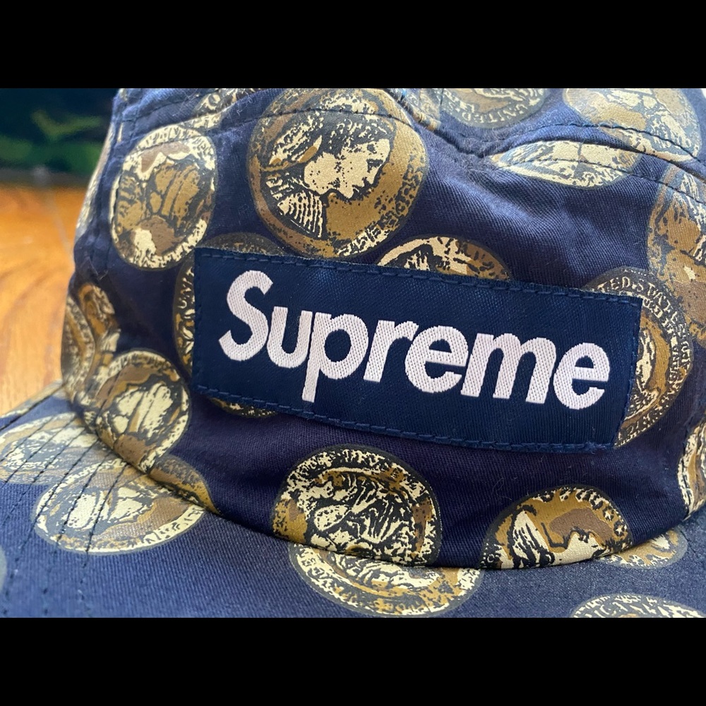 SUPREME 5 PANEL COIN ADJUSTABLE CAP